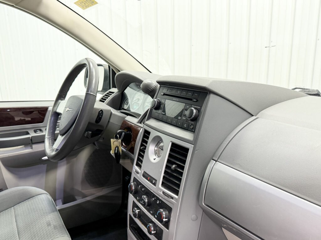 2009 Chrysler T&C TOURING K