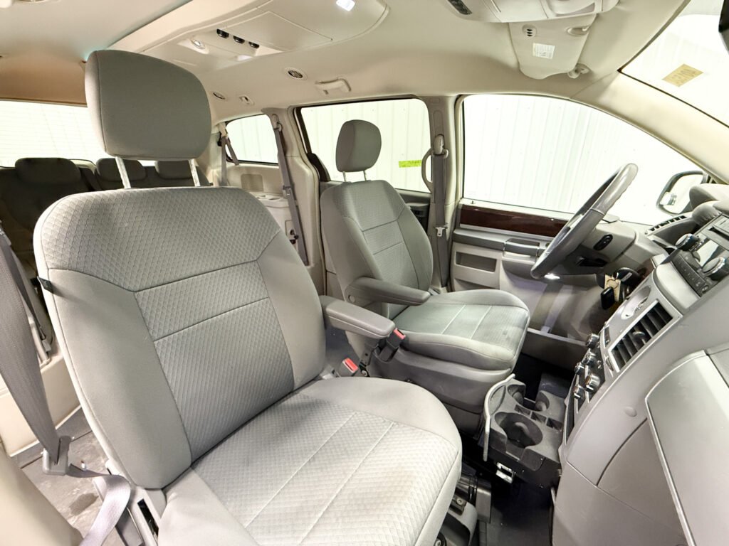 2009 Chrysler T&C TOURING K
