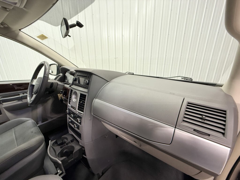 2009 Chrysler T&C TOURING K